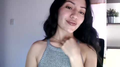 Snapshot of oliviaaa__ chatting on 10.17.25 oliviaaa__ online show from 10.17.25
