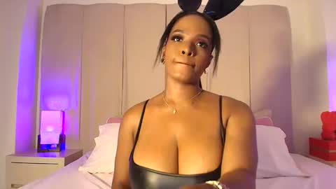 Snapshot of oliviabeneett chatting on 10.15.25 My name is olivia but can you call me Oli online show from 10.15.25