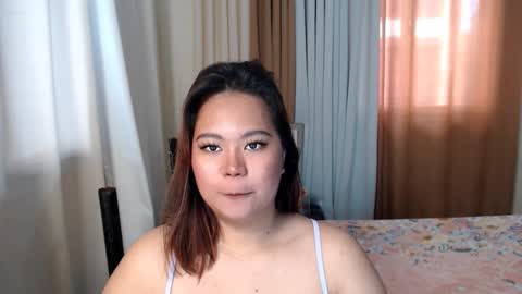 Snapshot of oliviahollywood chatting on 03.10.25 olivia hollywood online show from 03.10.25