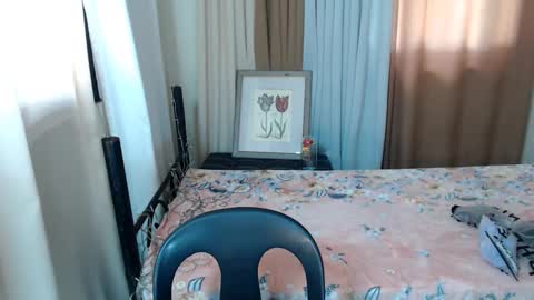 Snapshot of oliviahollywood chatting on 03.11.25 olivia hollywood online show from 03.11.25