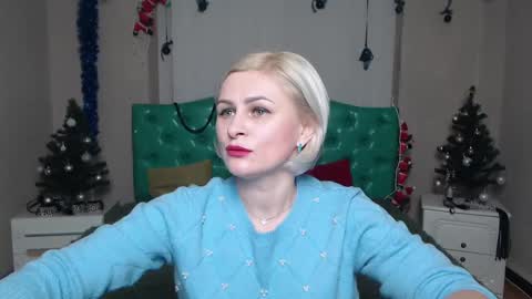 Snapshot of oliviahorst chatting on 12.26.24 OliviaHorst online show from 12.26.24