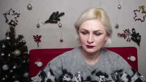 Snapshot of oliviahorst chatting on 01.05.25 OliviaHorst online show from 01.05.25