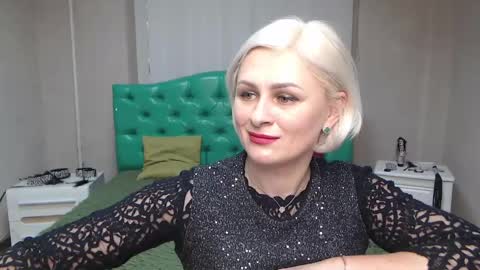 Snapshot of oliviahorst chatting on 01.29.25 OliviaHorst online show from 01.29.25