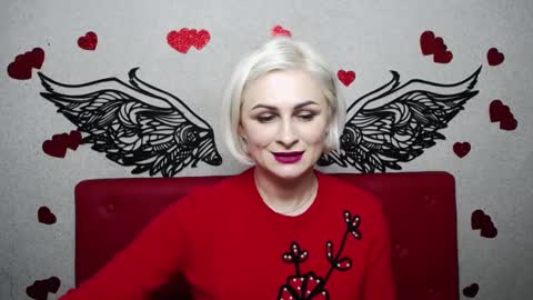 Snapshot of oliviahorst chatting on 02.13.25 OliviaHorst online show from 02.13.25