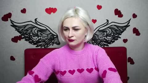 Snapshot of oliviahorst chatting on 02.19.25 OliviaHorst online show from 02.19.25