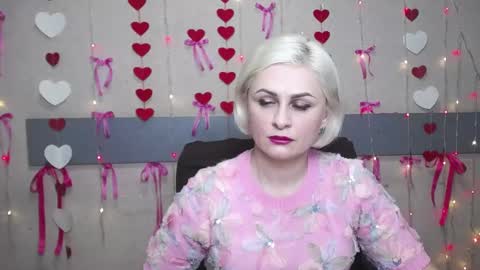 Snapshot of oliviahorst chatting on 02.22.25 OliviaHorst online show from 02.22.25