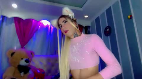 oliviahot01 online show from 03.17.26