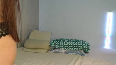 oliviajohnson20 online show from 04.18.26