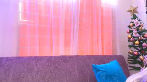 Olivia  online show from 12.04.25