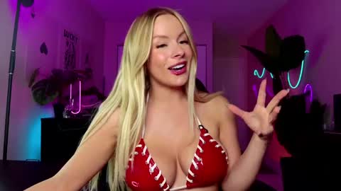 Olivia Owens online show from 05.27.26