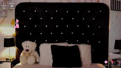 Olivia online show from 01.07.25