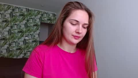 Olivia online show from 11.04.25