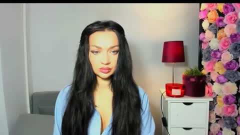 OliviaWomen online show from 01.14.26