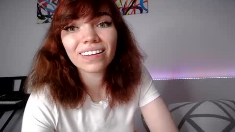 Snapshot of olivka_flower chatting on 12.21.24 Angelina Lina online show from 12.21.24