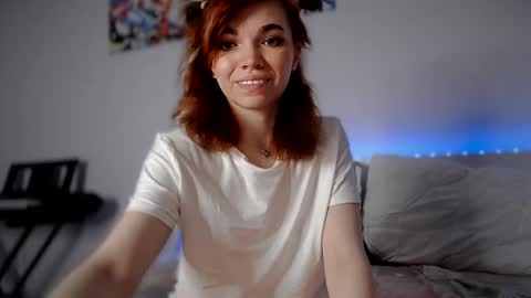 Snapshot of olivka_flower chatting on 01.25.25 Angelina Lina online show from 01.25.25