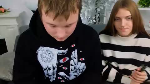 Olli and Stiw online show from 11.28.25