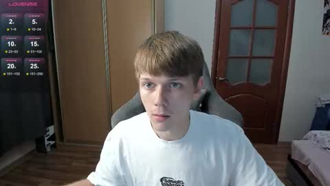 Oliver and Mira online show from 11.10.25