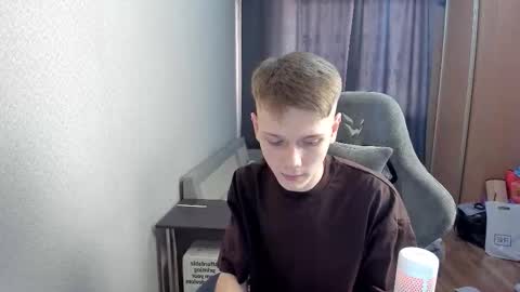 Snapshot of olvr_zoolander chatting on 03.14.26 Oliver and Mira online show from 03.14.26