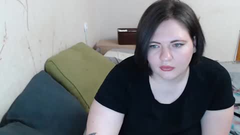 Snapshot of olyaandnetty chatting on 02.22.25 OlyaAndNetty online show from 02.22.25