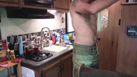 Snapshot of omfgy chatting on 09.23.25 Norm online show from 09.23.25