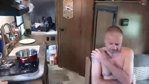 Snapshot of omfgy chatting on 09.25.25 Norm online show from 09.25.25