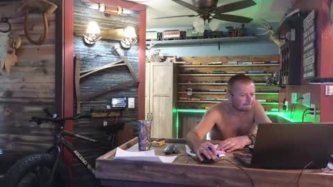 Snapshot of omfgy chatting on 10.13.25 Norm online show from 10.13.25