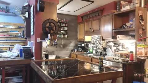 Snapshot of omfgy chatting on 11.05.25 Norm online show from 11.05.25