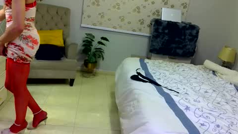 Snapshot of omhuj chatting on 05.18.26 Deffa online show from 05.18.26