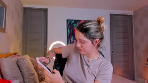 Martina Ricci online show from 12.18.24