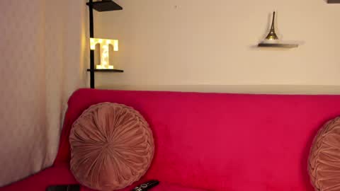 Snapshot of on_tefa chatting on 01.12.25 Violette online show from 01.12.25