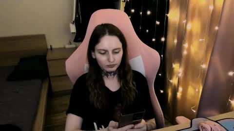 on_yxxx online show from 10.04.25