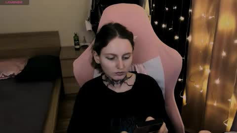 on_yxxx online show from 10.23.25