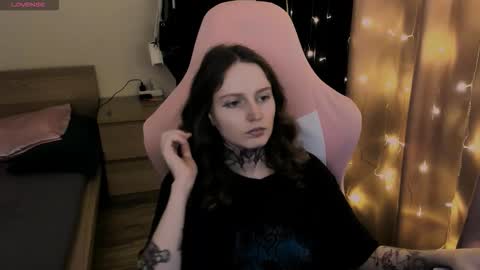 on_yxxx online show from 10.30.25