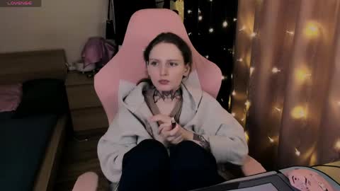 on_yxxx online show from 04.25.26