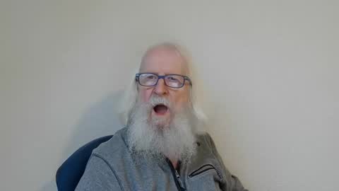 Snapshot of onanister chatting on 12.28.24 Somewhere over the rainbow online show from 12.28.24
