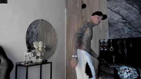 Snapshot of onceagain97_ chatting on 10.29.25 ... online show from 10.29.25