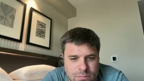 Snapshot of onceaweekview chatting on 09.17.25 onceaweekview online show from 09.17.25