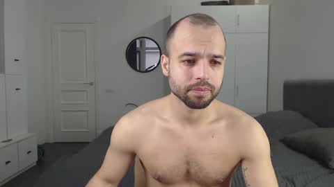 onebestlover online show from 02.04.25