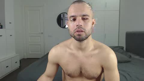 onebestlover online show from 02.11.25