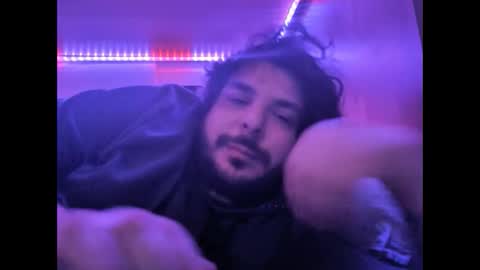 Snapshot of onecrew1 chatting on 09.30.25 onecrew1 online show from 09.30.25