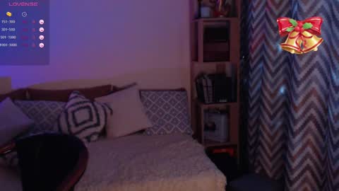 Snapshot of onehotbigass chatting on 12.16.24 ONLINE online show from 12.16.24