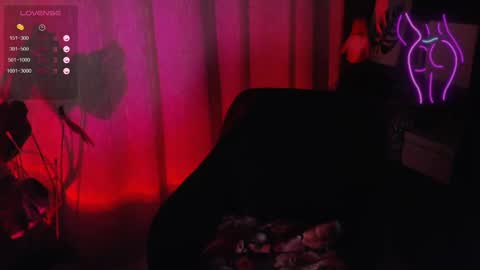 Snapshot of onehotbigass chatting on 01.03.25 ONLINE online show from 01.03.25