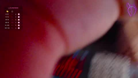 Snapshot of onehotbigass chatting on 02.27.25 ONLINE online show from 02.27.25