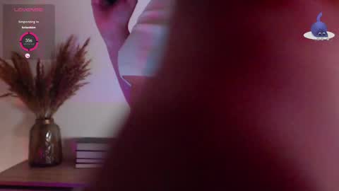 Snapshot of onehotbigass chatting on 03.04.25 ONLINE online show from 03.04.25