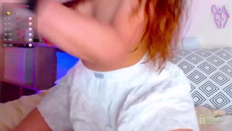 Snapshot of onehotbigass chatting on 03.09.25 ONLINE online show from 03.09.25