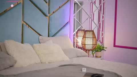 L A Y A online show from 06.25.26