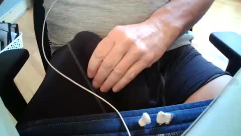 oneluckyguy47 online show from 11.17.25