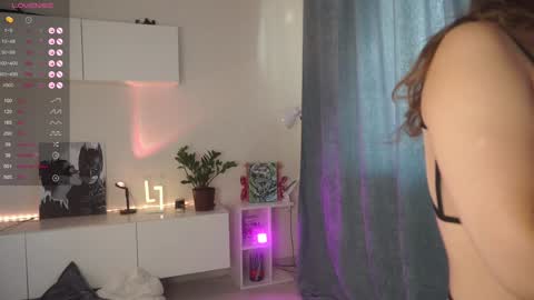 SamLolita online show from 09.20.25