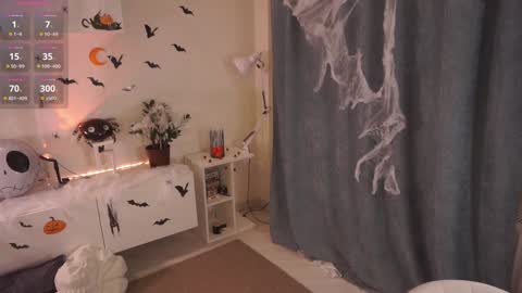 SamLolita online show from 10.27.25