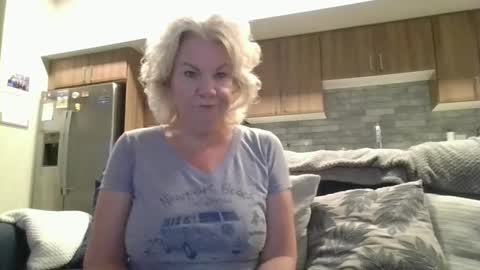 Snapshot of oneoften1000 chatting on 12.08.24 couple mature milf bigboobs curvy mommydaddy online show from 12.08.24